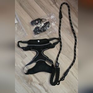 Black VR Harness with Accessories